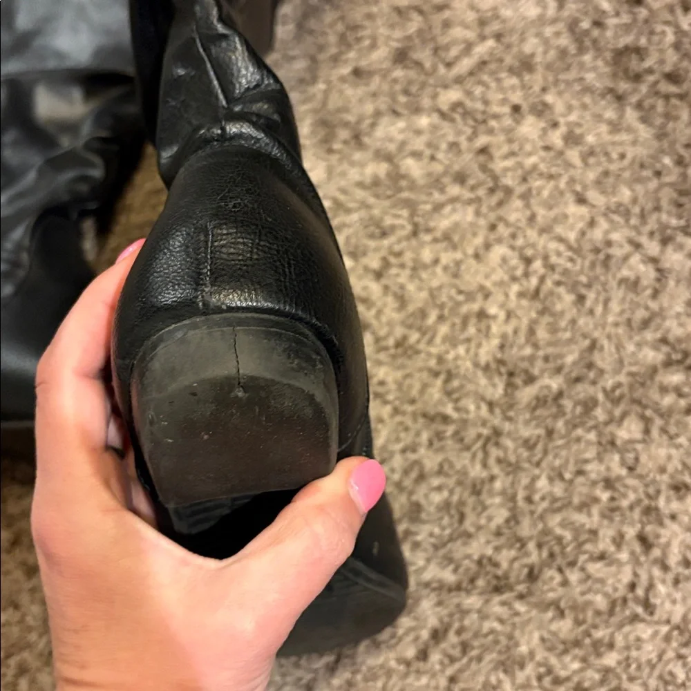 Black Boots